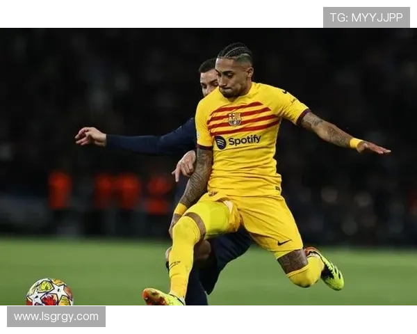 佩德里与伊涅斯塔小空间处理能力对比:差距在哪? 佩德里与伊涅斯塔小空间处理能力对比:差距在哪?